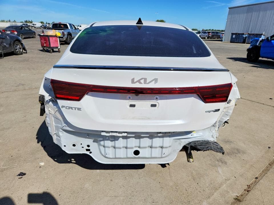 2024 KIA FORTE GT LINE 6