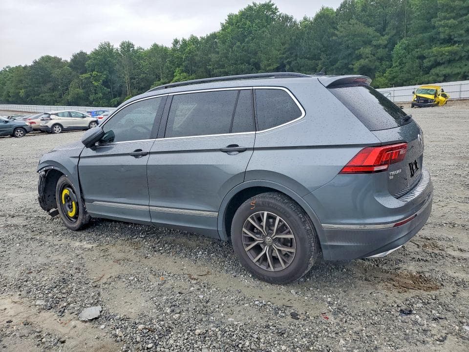 2020 VOLKSWAGEN TIGUAN SE 2