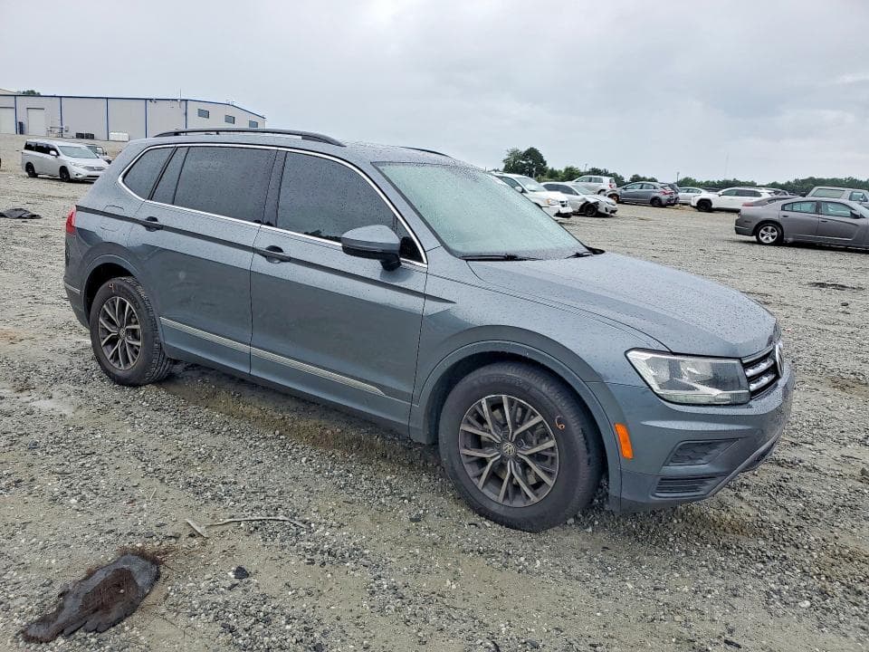 2020 VOLKSWAGEN TIGUAN SE 4