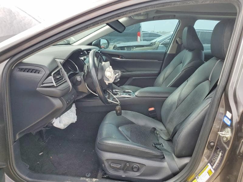 2019 TOYOTA CAMRY XSE 7