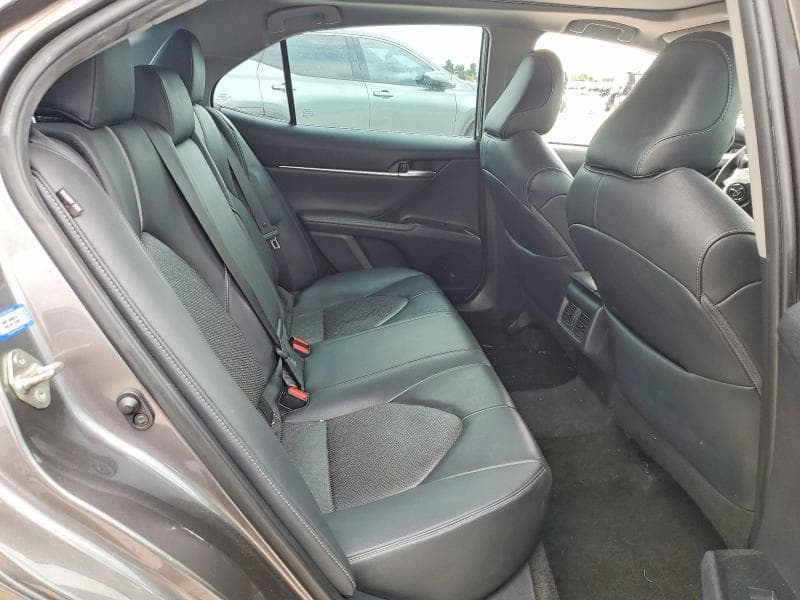 2019 TOYOTA CAMRY XSE 10