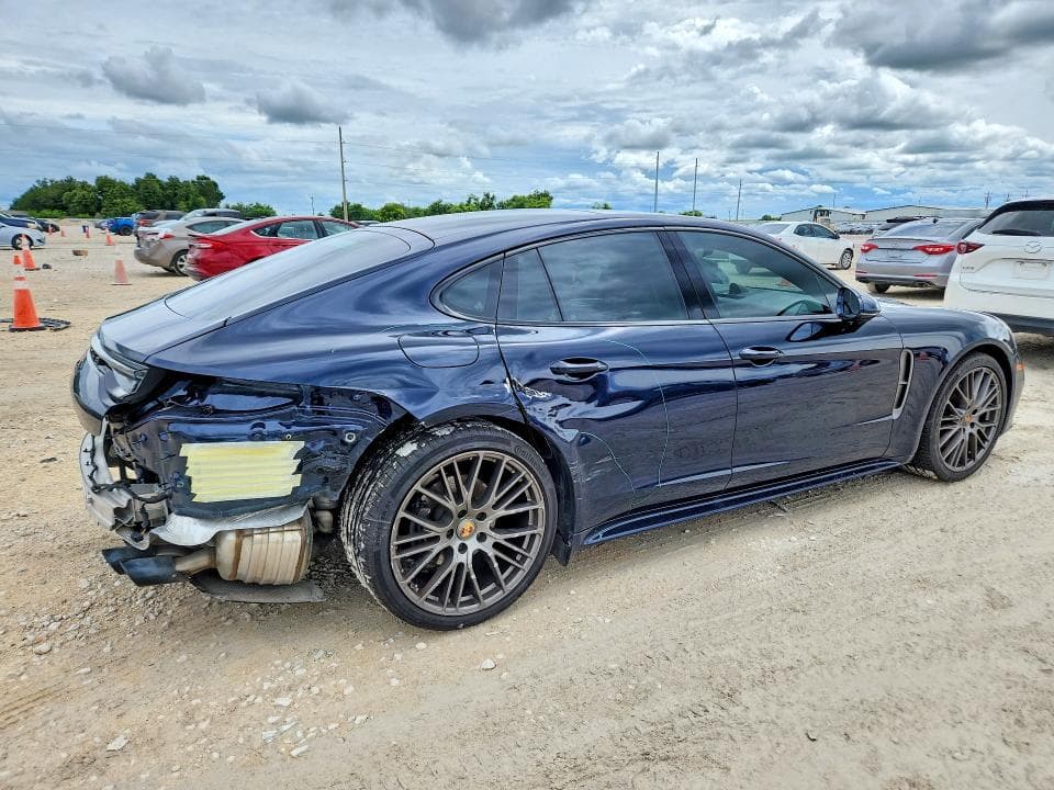 2022 PORSCHE PANAMERA BASE 3