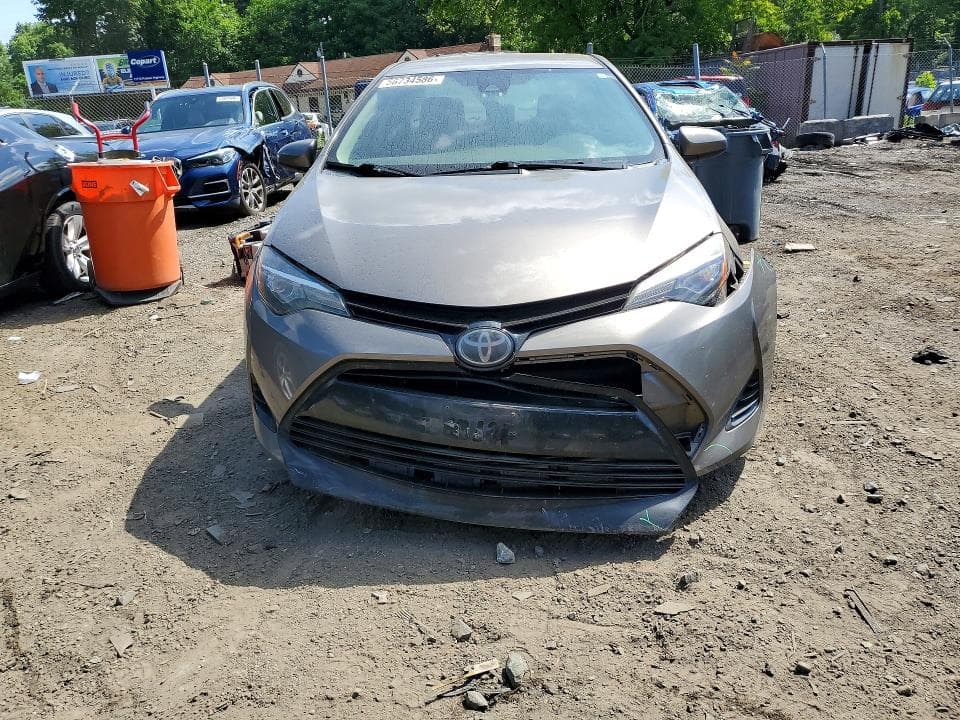 2017 TOYOTA COROLLA LE 5