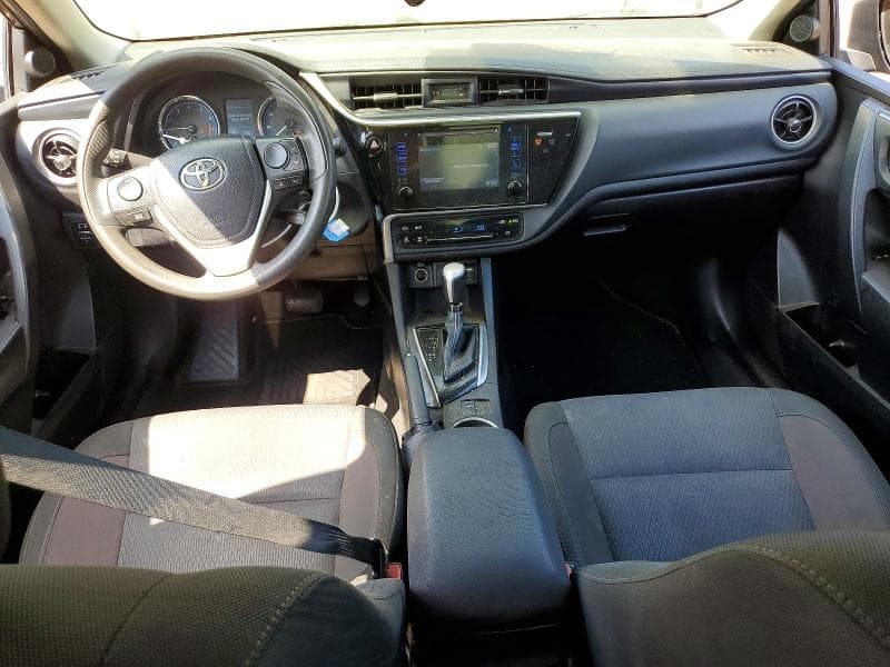 2017 TOYOTA COROLLA LE 8