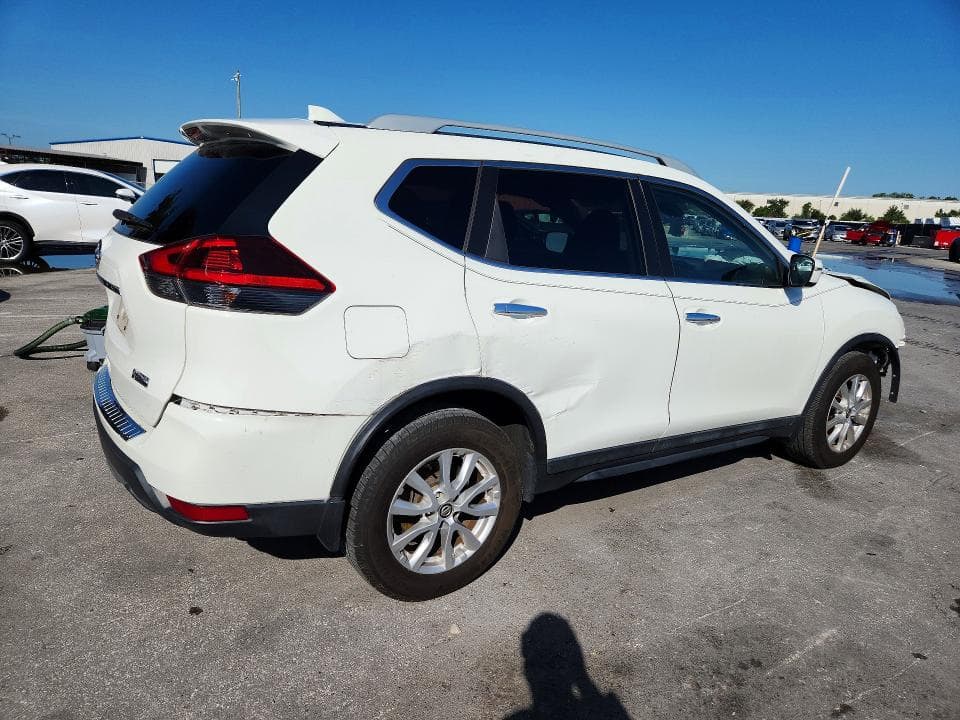 2019 NISSAN ROGUE S 3