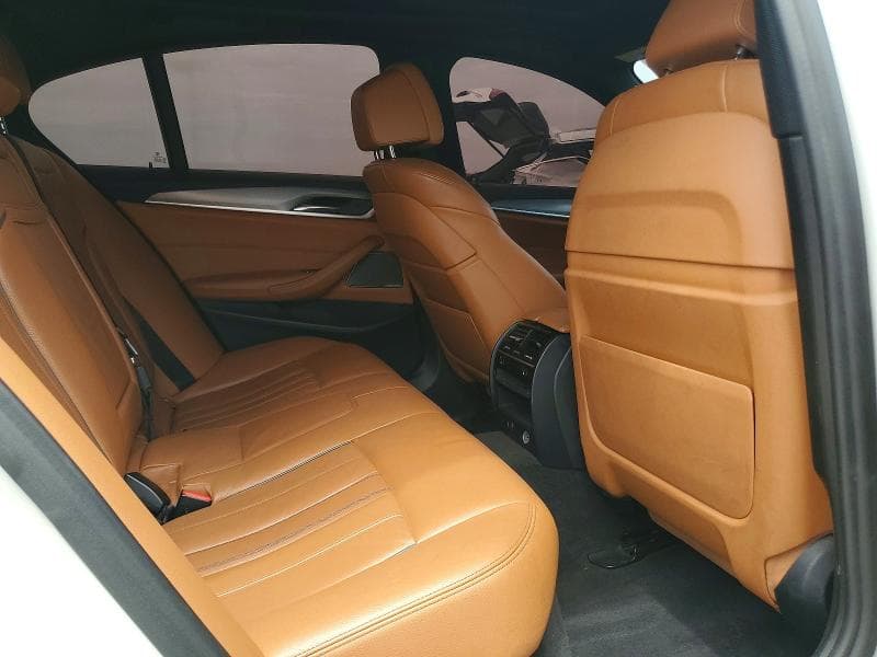 2018 BMW M550XI 11