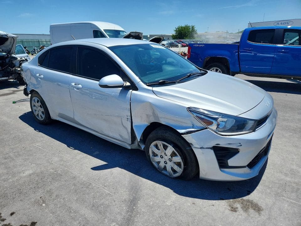 2022 KIA RIO LX 4