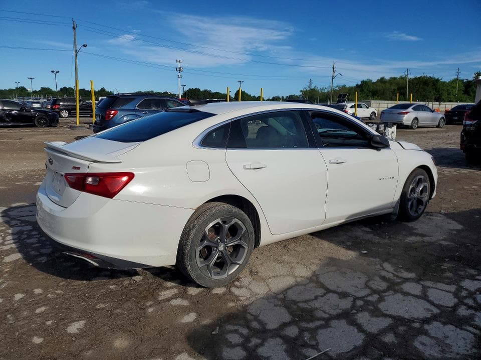 2019 CHEVROLET MALIBU RS 3