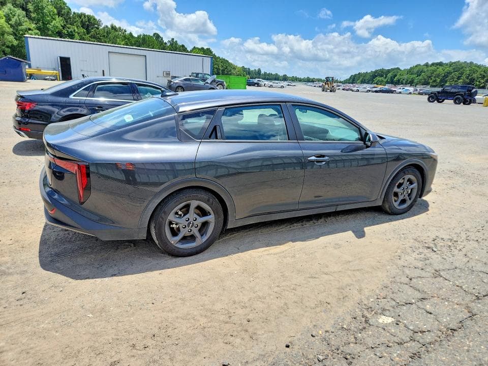 2025 KIA K4 LXS 3