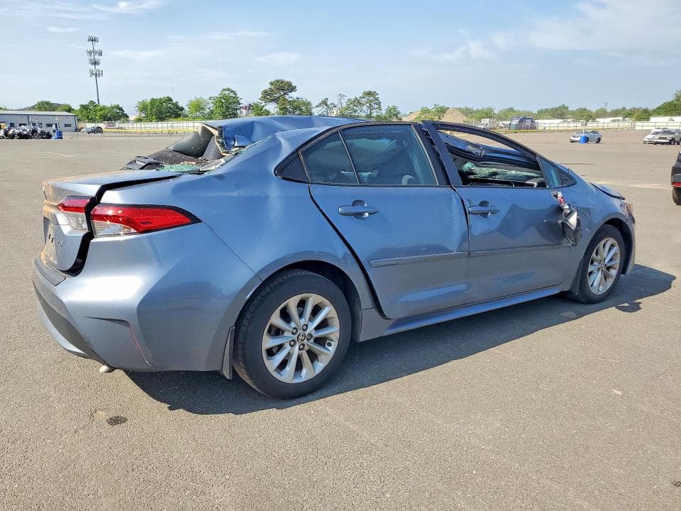 2022 TOYOTA COROLLA LE 3