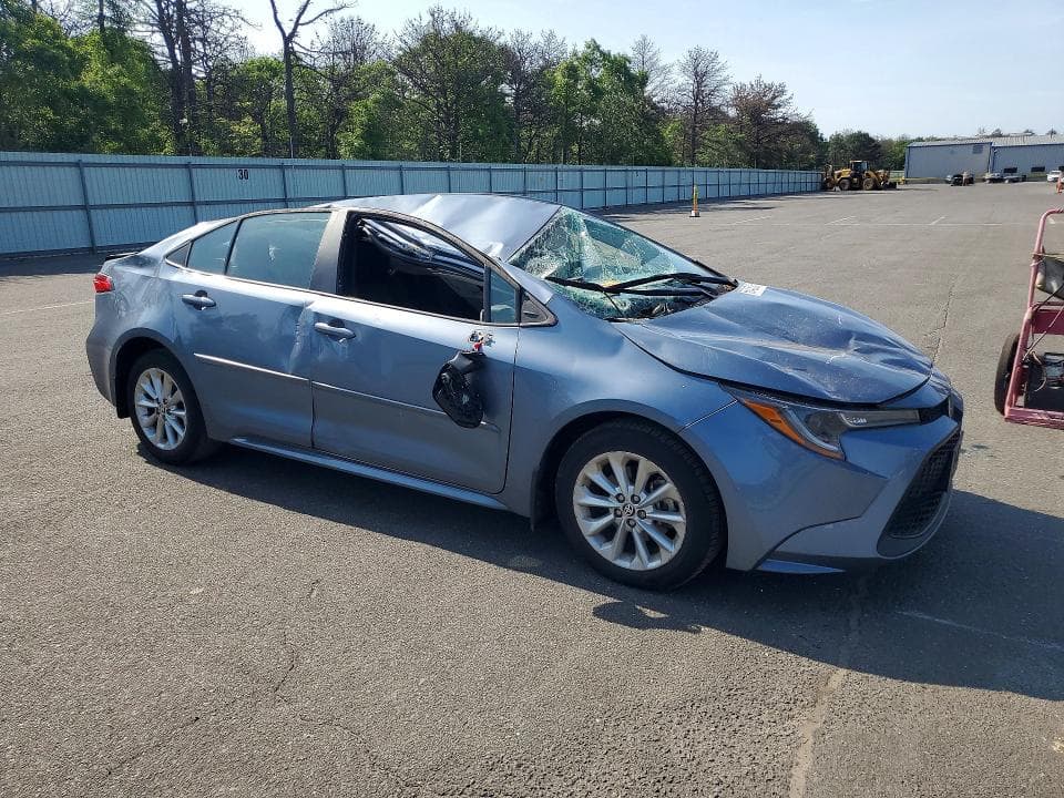 2022 TOYOTA COROLLA LE 4