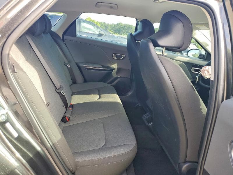 2025 KIA K4 LX 10