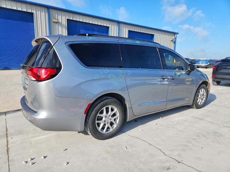 2020 CHRYSLER VOYAGER LXI 3