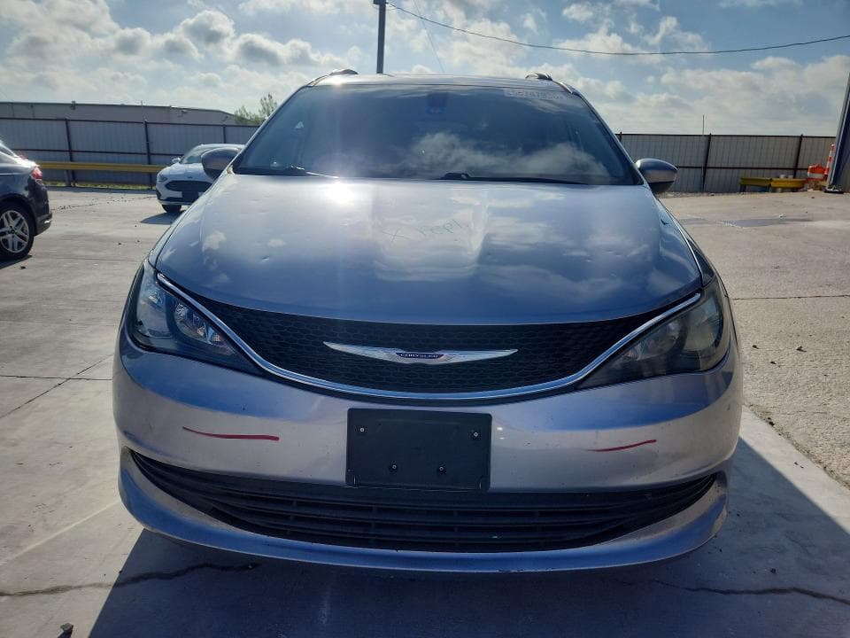2020 CHRYSLER VOYAGER LXI 5