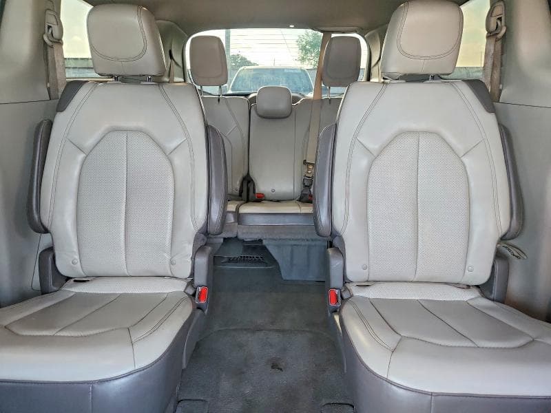 2020 CHRYSLER VOYAGER LXI 10