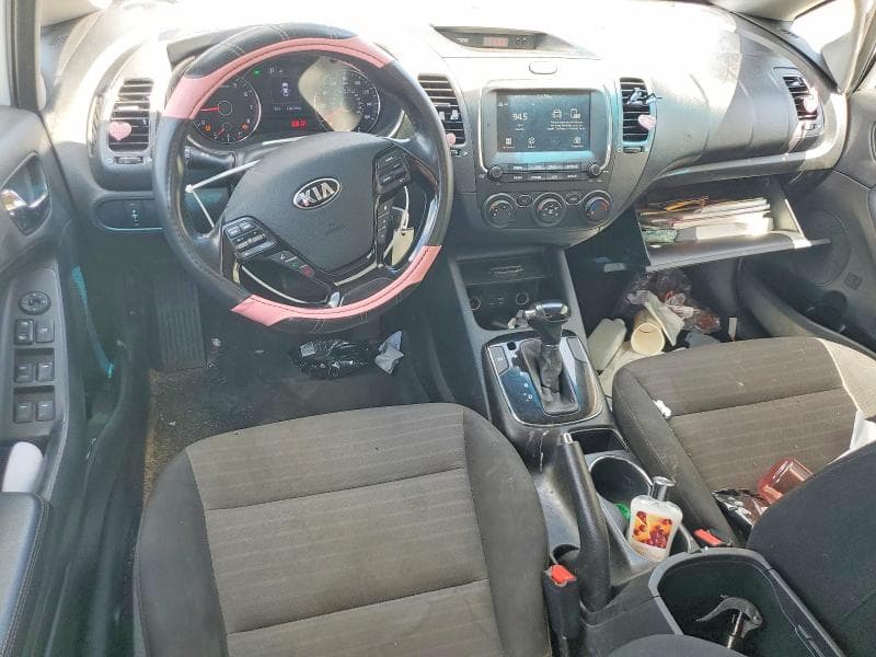 2017 KIA FORTE S 8
