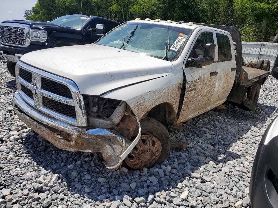 2018 RAM 3500 ST 1
