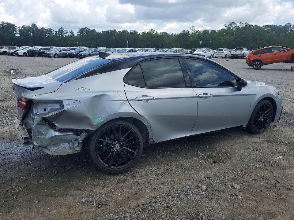 2023 TOYOTA CAMRY XSE 3