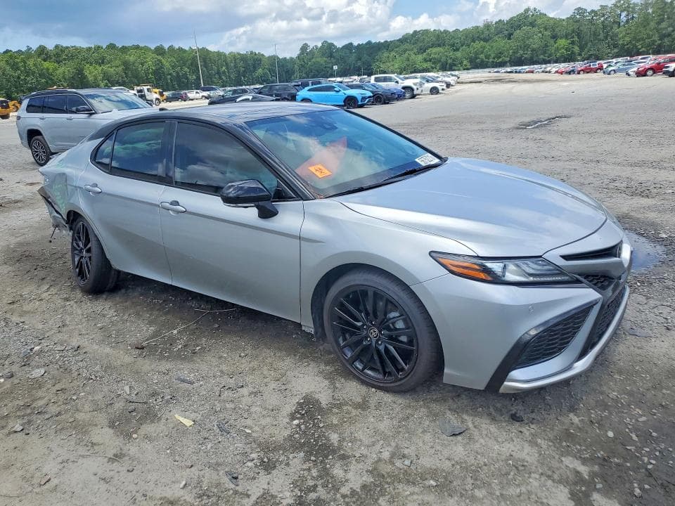 2023 TOYOTA CAMRY XSE 4