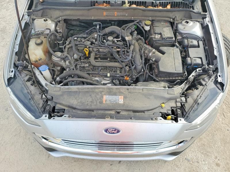 2020 FORD FUSION SE 11