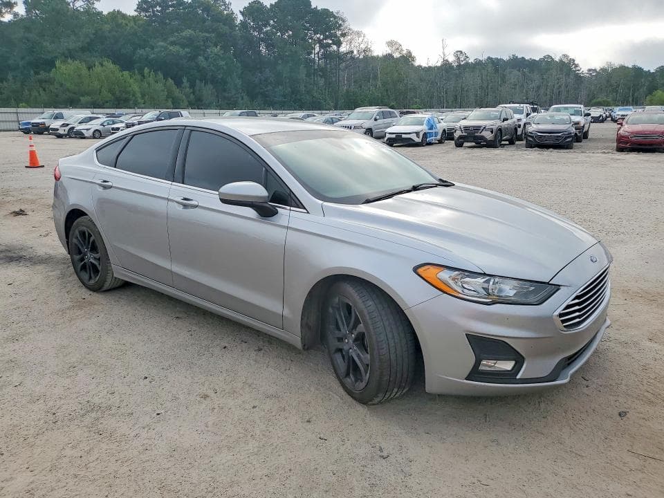2020 FORD FUSION SE 4