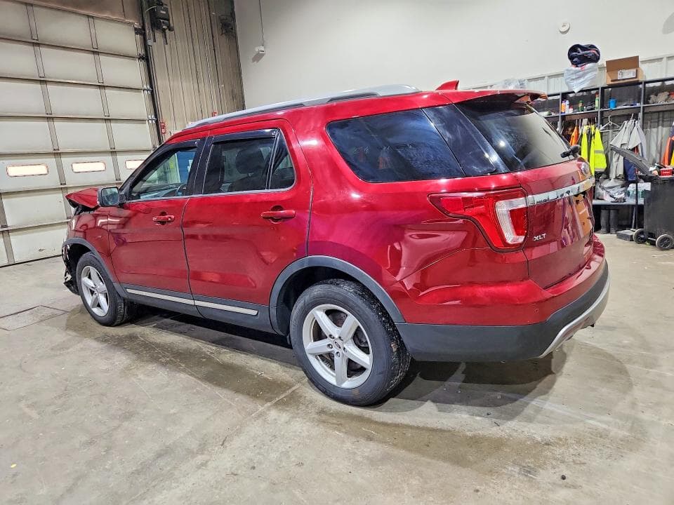 2017 FORD EXPLORER XLT 2