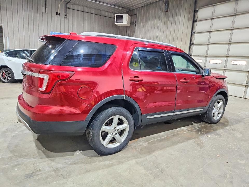 2017 FORD EXPLORER XLT 3