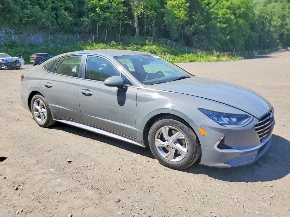 2020 HYUNDAI SONATA SE 4