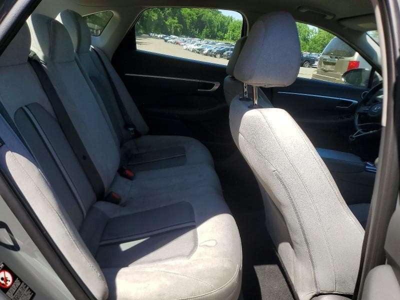 2020 HYUNDAI SONATA SE 10