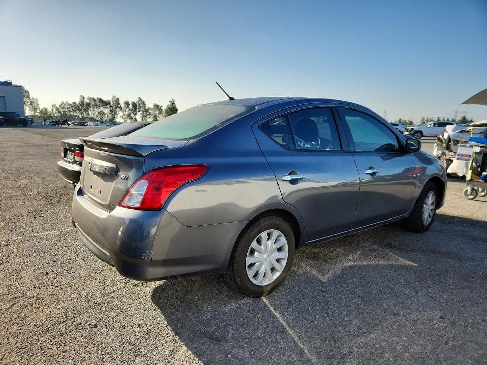 2018 NISSAN VERSA SV SV 3