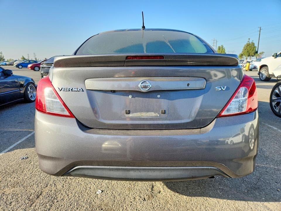 2018 NISSAN VERSA SV SV 6