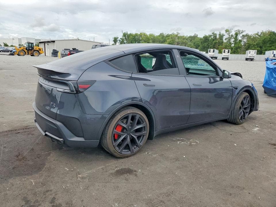 2026 TESLA MODEL Y 3
