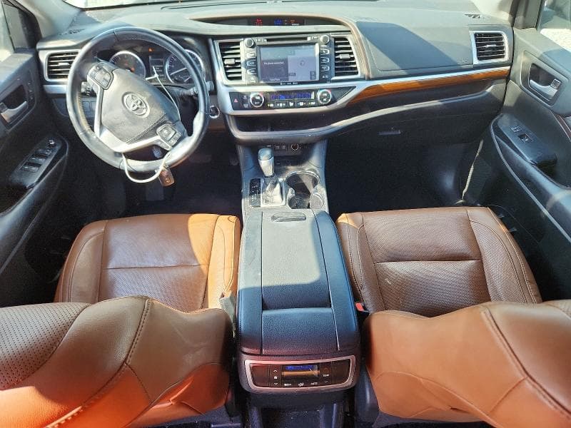 2017 TOYOTA HIGHLANDER LIMITED 8