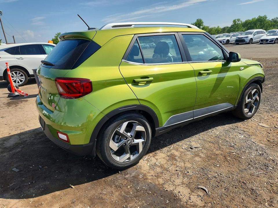 2023 HYUNDAI VENUE SEL 3