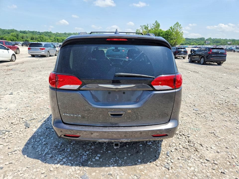 2017 CHRYSLER PACIFICA TOURING 6