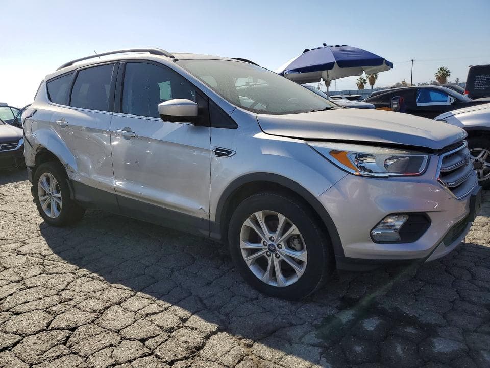 2018 FORD ESCAPE SE SE 4
