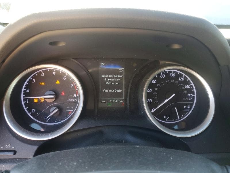 2022 TOYOTA CAMRY LE LE 9