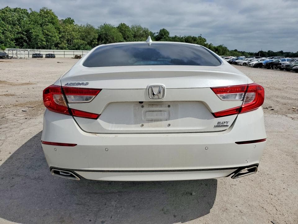2020 HONDA ACCORD TOURING 6