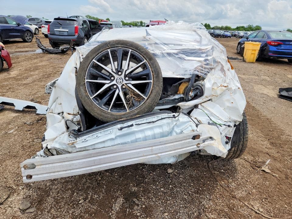 2021 TOYOTA CAMRY SE SE 6