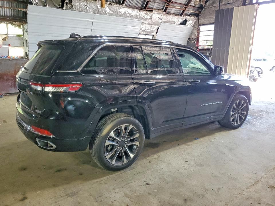2022 JEEP GRAND CHEROKEE OVERLAND 4XE 3