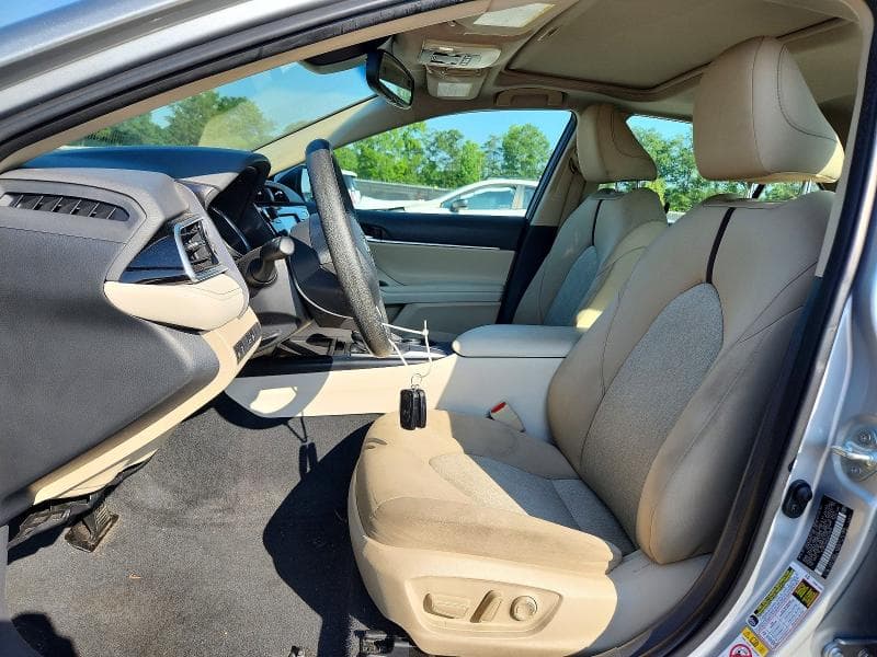 2018 TOYOTA CAMRY LE 7