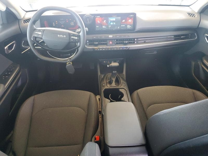 2025 KIA K4 LX 8