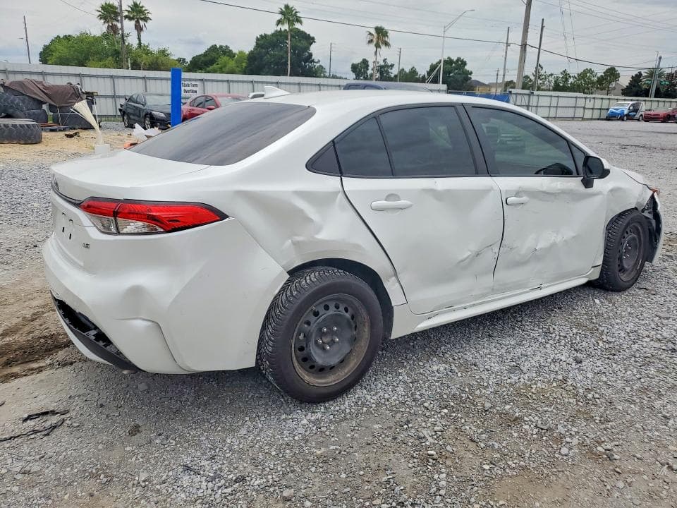 2022 TOYOTA COROLLA LE 3