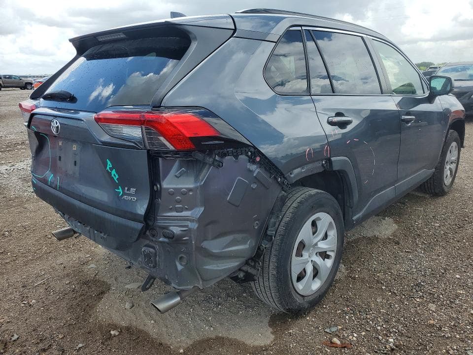 2020 TOYOTA RAV4 LE LE 3