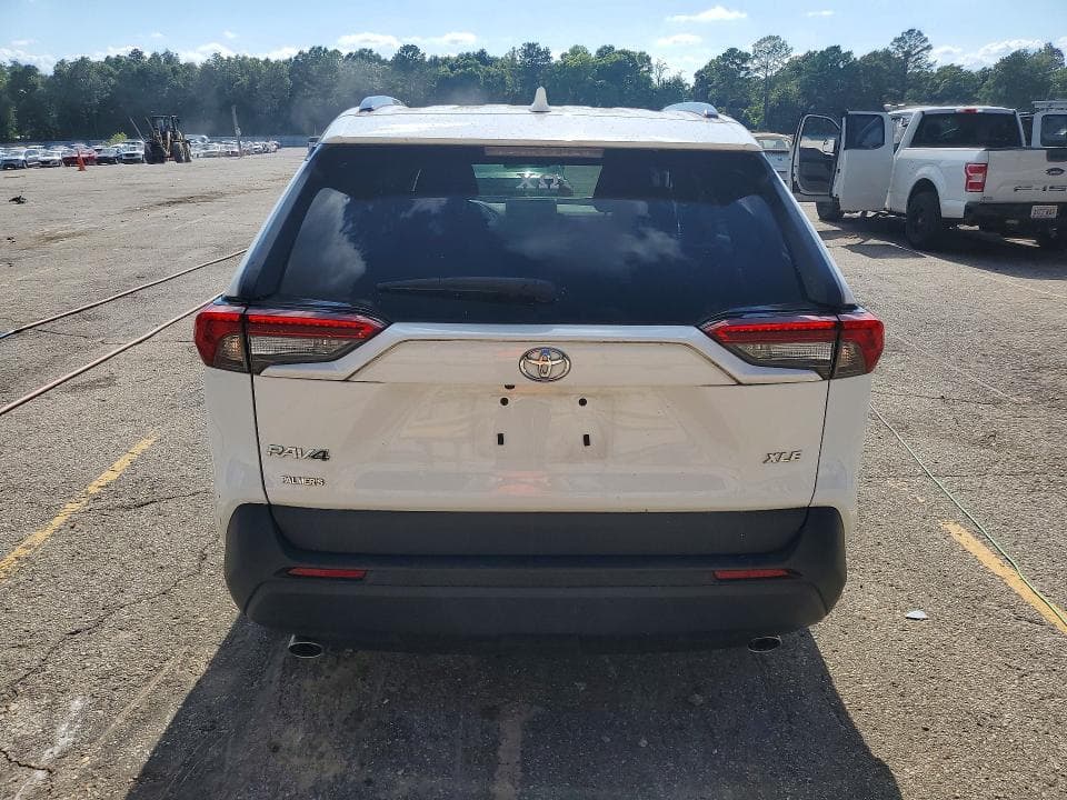 2023 TOYOTA RAV4 XLE XLE 6
