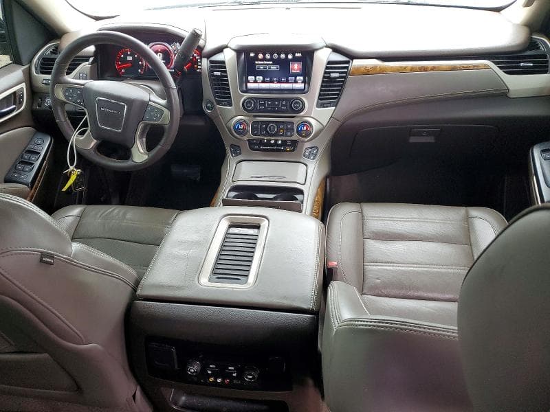 2016 GMC YUKON DENALI 8