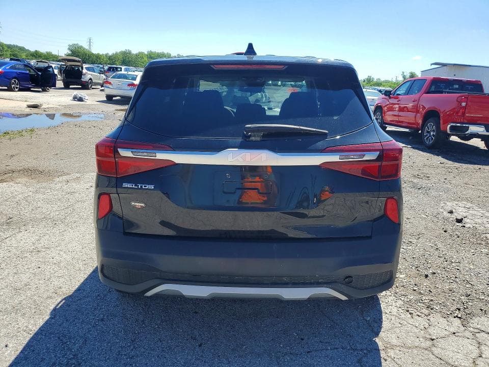 2022 KIA SELTOS LX 6