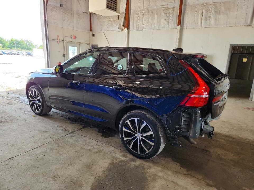 2025 VOLVO XC60 PLUS PLUS 2