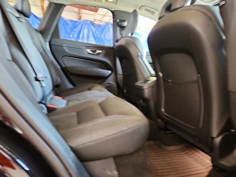 2025 VOLVO XC60 PLUS PLUS 11