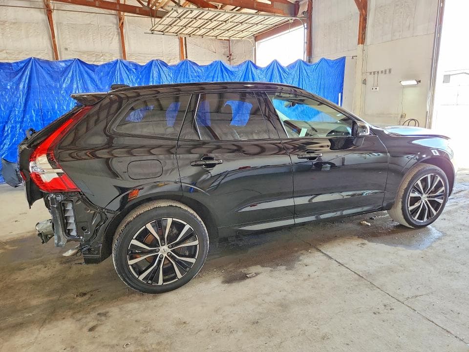 2025 VOLVO XC60 PLUS PLUS 3